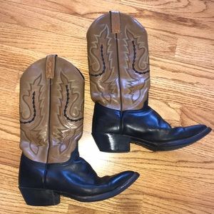 Justin women’s boots, Sz 7 C, brown & black